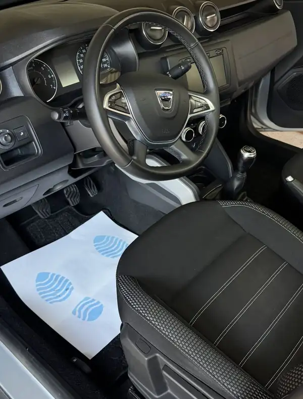 Après : Intérieur · Dacia Duster